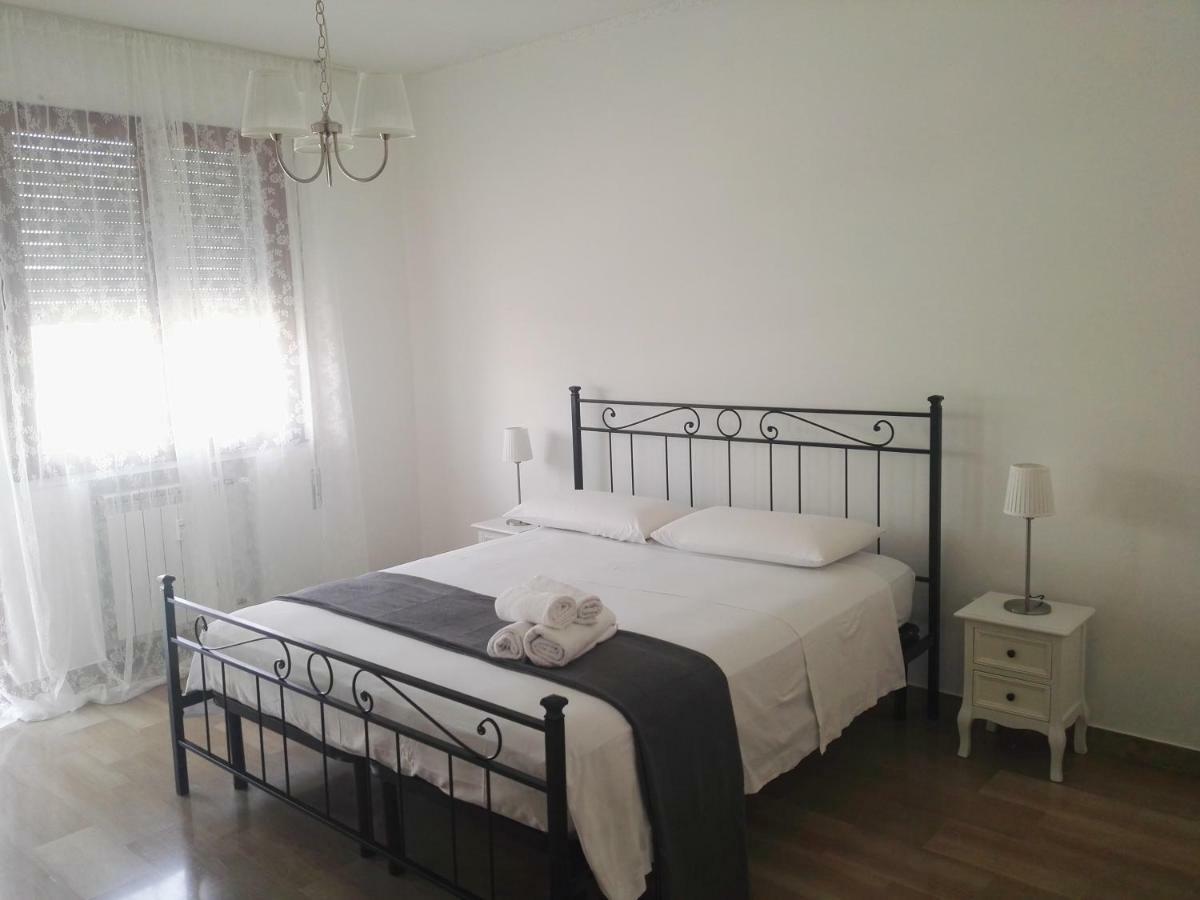 Casa Da Ilaria Hotell Sottomarina Exteriör bild