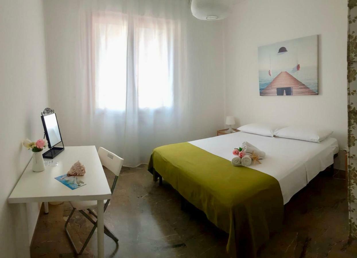 Casa Da Ilaria Hotell Sottomarina Exteriör bild